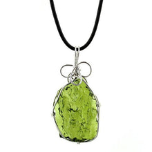 Load image into Gallery viewer, Moldavite Stone Energy Necklace