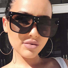 Load image into Gallery viewer, Luxury Sun glasses