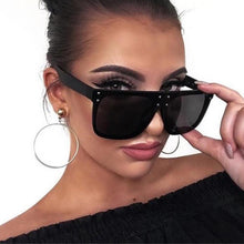 Load image into Gallery viewer, Luxury Sun glasses